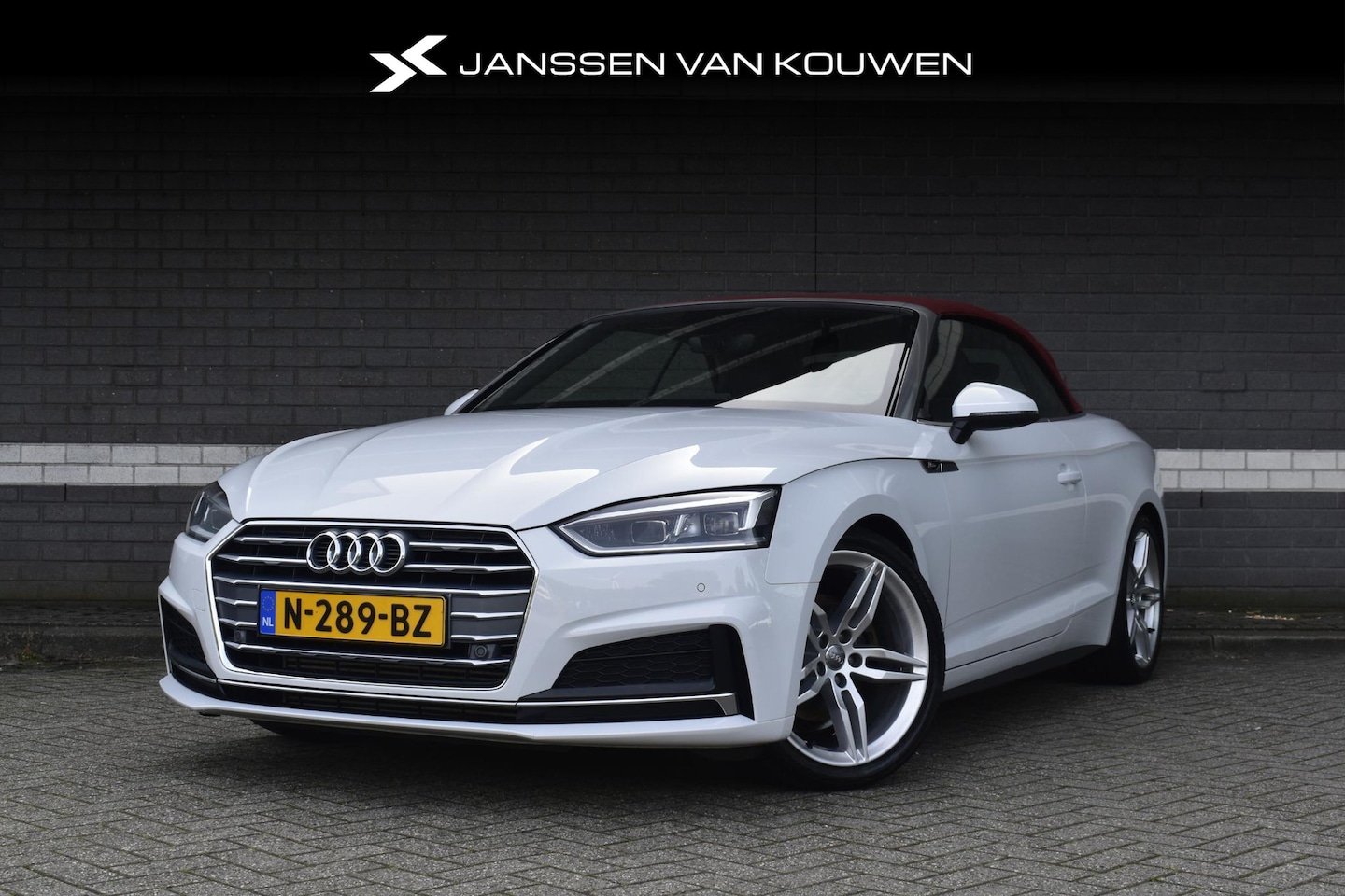 Audi A5 Cabriolet - 40 TFSI Design Pro Line Plus / S-Line / Sportstoelen / Camera / Leder - AutoWereld.nl