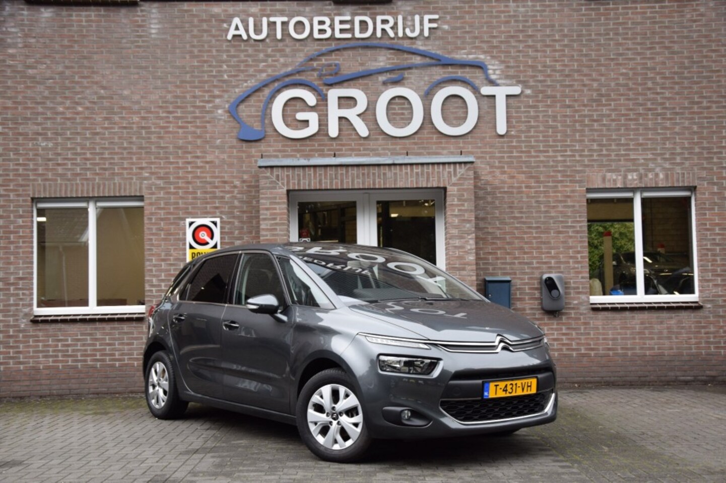 Citroën C4 Picasso - 1.2 PURET. SELECTION - AutoWereld.nl