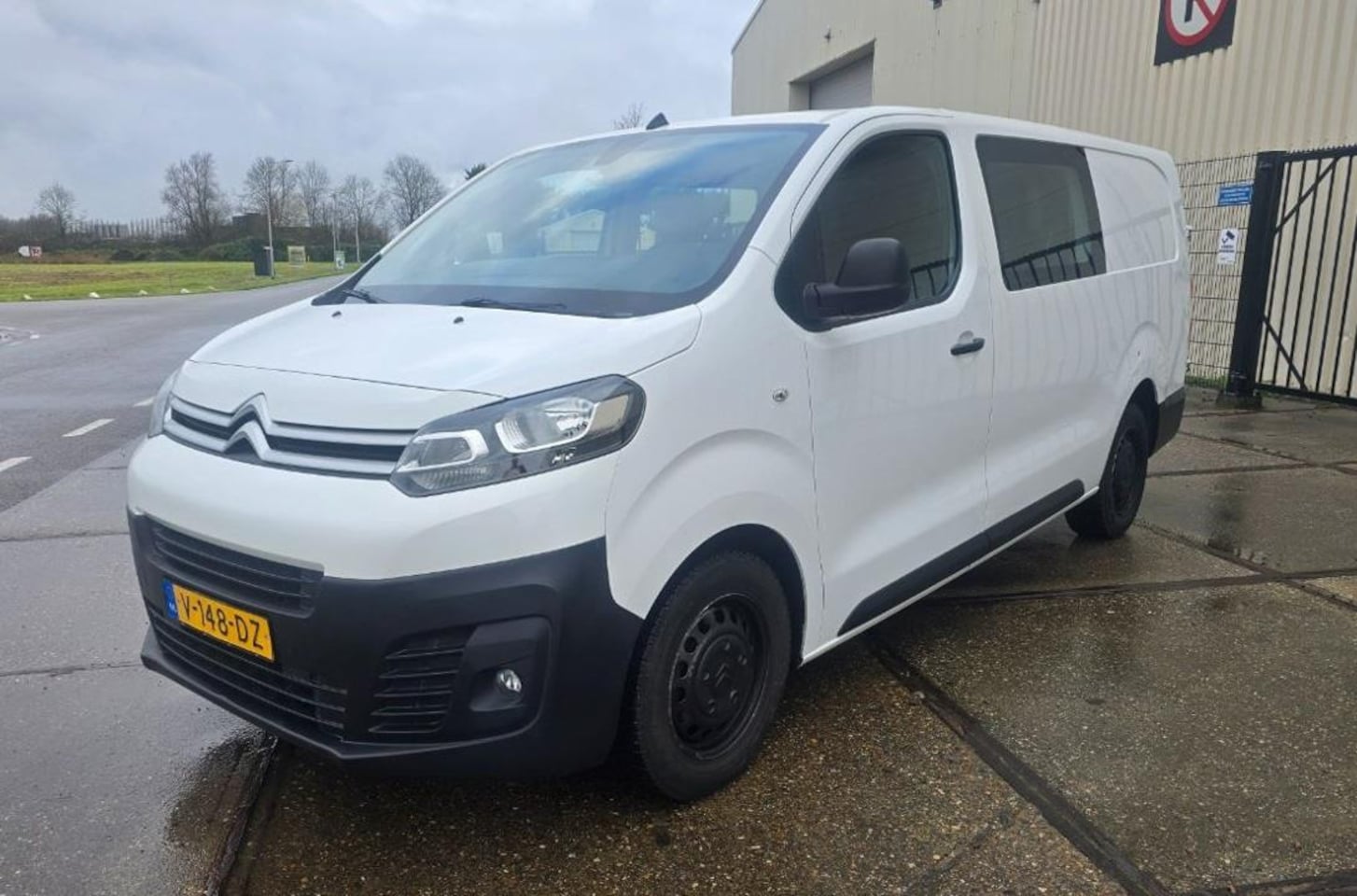 Citroën Jumpy - 2.0 BlueHDI 120 Comfort XL DC S&S - AutoWereld.nl