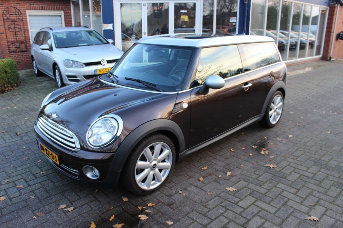 MINI Clubman - 1.6 Cooper Chili 1.6 COOPER CHILI, panorama, leer etc. NL AUTO - AutoWereld.nl