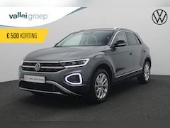 Volkswagen T-Roc - 1.5 TSI 150PK DSG Style | Trekhaak | Navi | LED plus | ACC | Parkeersensoren voor/achter |