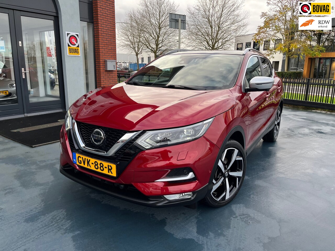 Nissan Qashqai - 1.3 DIG-T Tekna + AUTOMAAT LEDER 360CAMERA - AutoWereld.nl