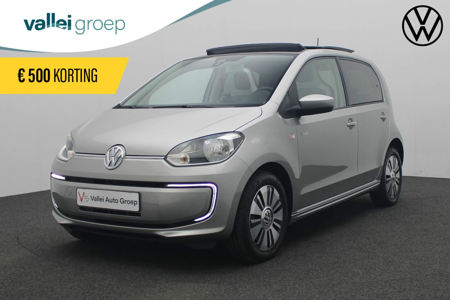 Volkswagen e-Up! - e-Up! 82PK | Pano | Navi | Stoelverwarming | Clima | Cruise | Verwarmbare voorruit | Parke - AutoWereld.nl