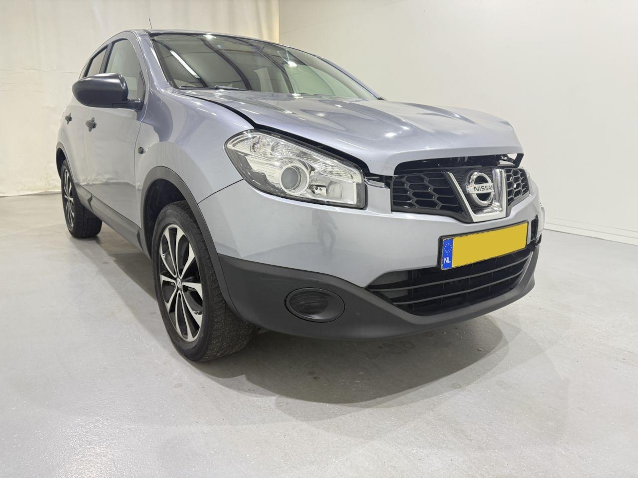 Nissan Qashqai - 1.6 Visia Navi/Airco - AutoWereld.nl