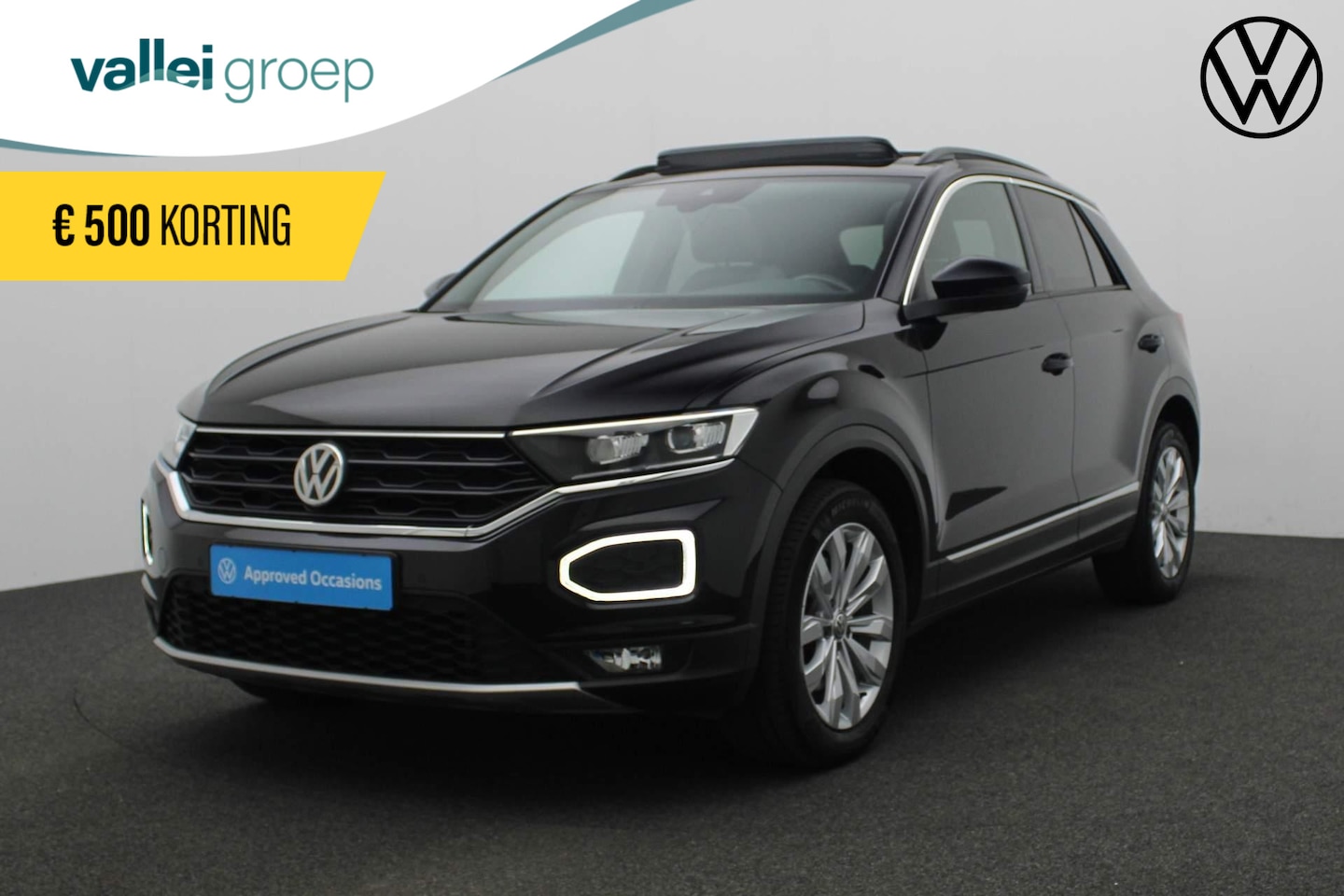 Volkswagen T-Roc - 1.5 TSI 150PK Sport | Pano | Trekhaak | Navi | Full LED | 17 inch | Apple Carplay / Androi - AutoWereld.nl