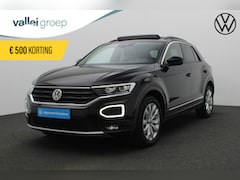 Volkswagen T-Roc - 1.5 TSI 150PK Sport | Pano | Trekhaak | Navi | Full LED | 17 inch | Apple Carplay / Androi