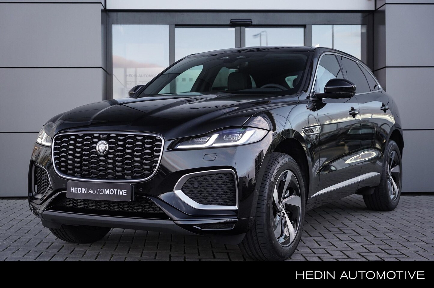 Jaguar F-Pace - 2.0 P400e PHEV R-Dynamic S 90th Ann. Edition | Elektrische trekhaak | Snel leverbaar | - AutoWereld.nl