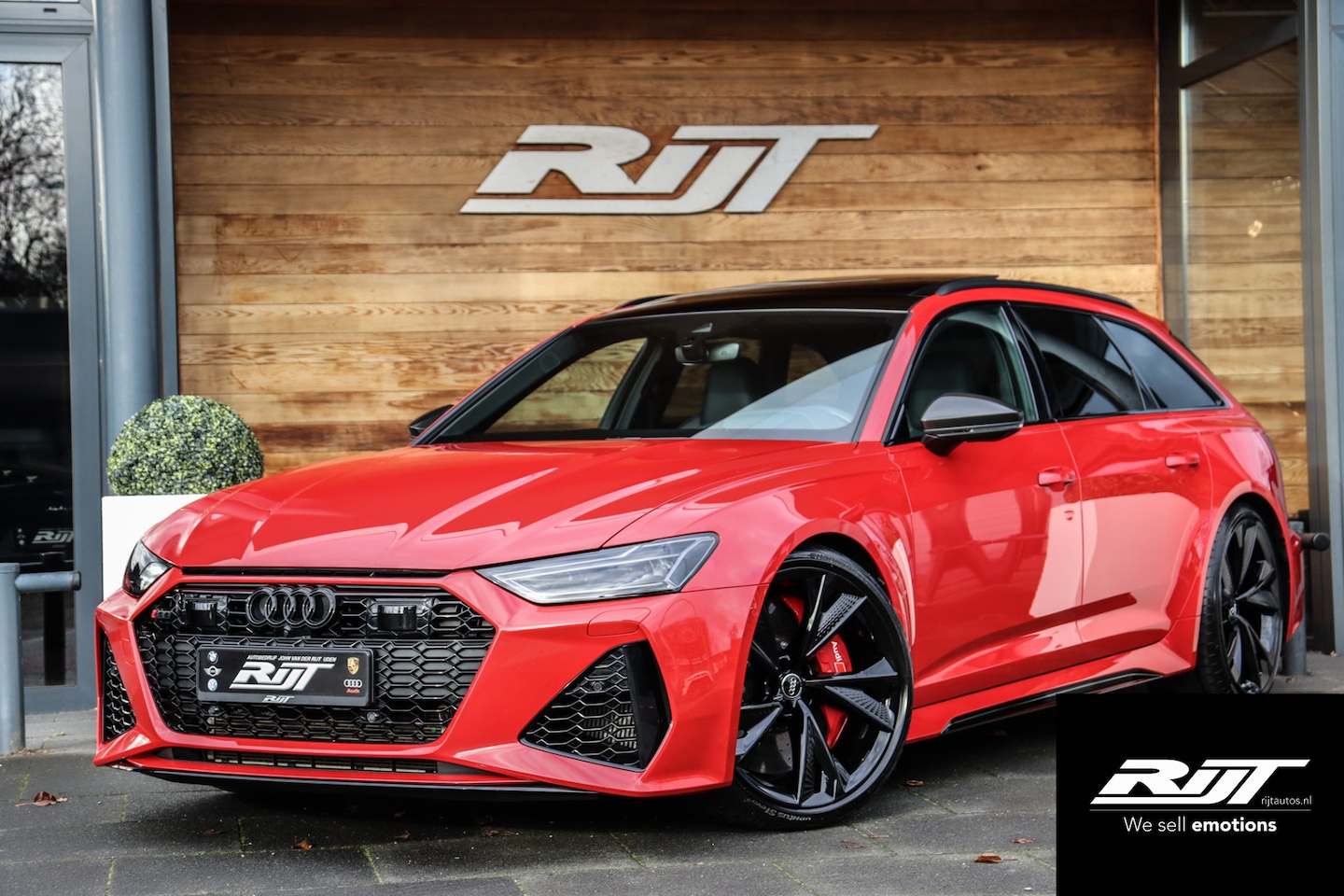 Audi RS6 - 4.0 V8 quattro **Ceramic/HUD/Carbon/Pano/B&O/ACC** - AutoWereld.nl