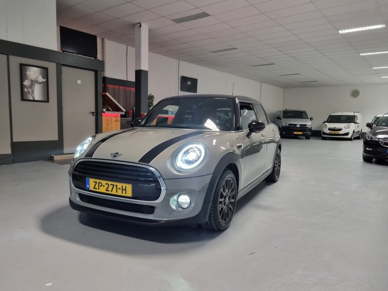 MINI Cooper - Mini 1.5 Bns Ed. - AutoWereld.nl