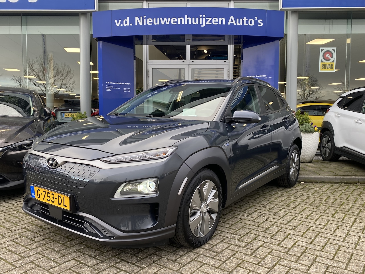 Hyundai Kona Electric - EV Premium 64 kWh €2000 Autodroom Subsidie Info Sven 0492588974 - AutoWereld.nl