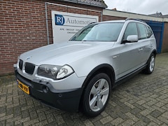 BMW X3 - 3.0i Executive NAP/OPEN DAK/CARPLAY