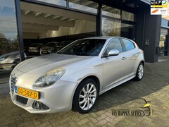 Alfa Romeo Giulietta - 1.4 T Distinctive / APK 11-2025