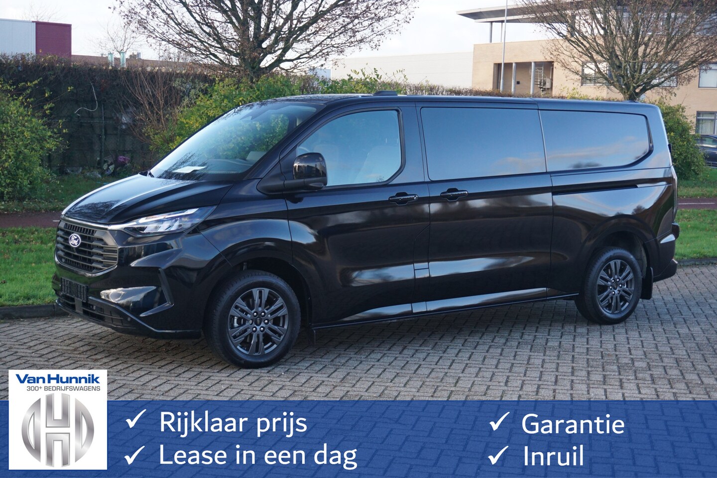 Ford Transit Custom - 300L 170PK DC Limited AUT MY2024 Navi, ACC, Trekhaak, 360° Cam, 17" LM, Elec. Schuifdeur!! - AutoWereld.nl