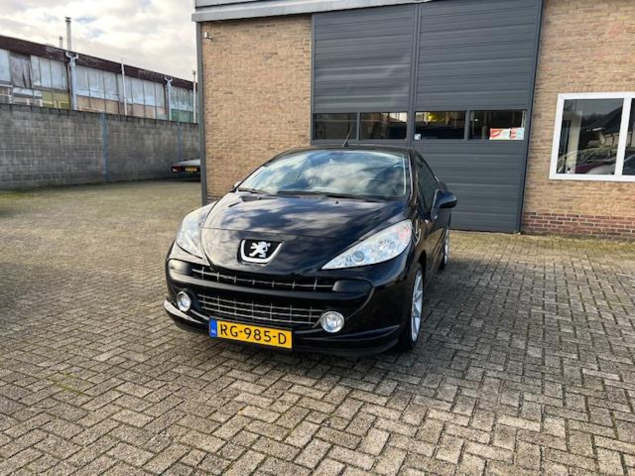 Peugeot 207 CC - 1.6 VTi Roland Garros__101.000KM Nap** - AutoWereld.nl