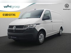 Volkswagen Transporter - 2.0 TDI 90PK L1H1 26 Economy Business | Trekhaak | 3-Zits | Parkeersensoren achter | Navi