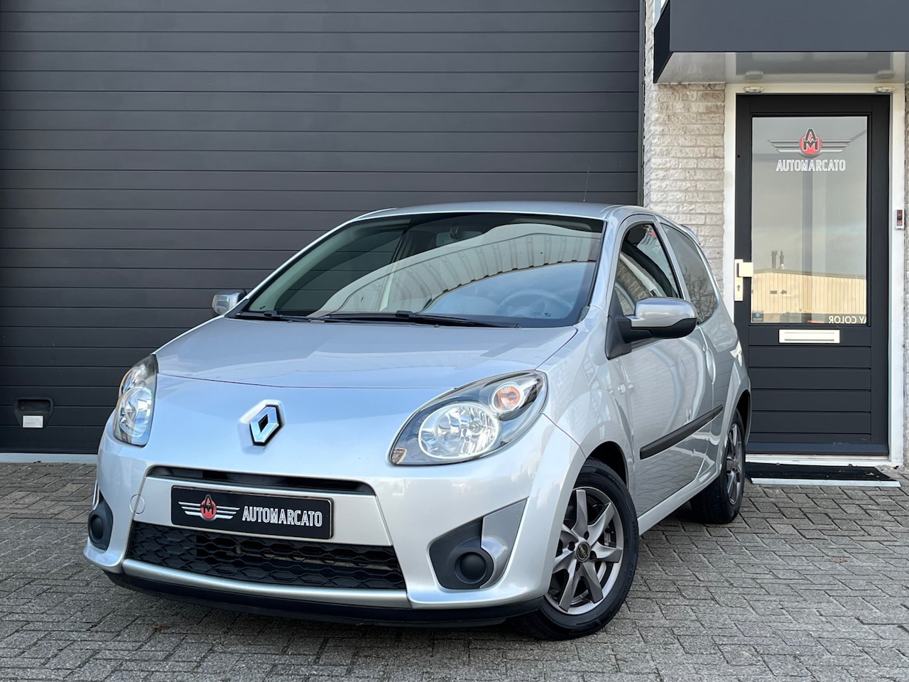 Renault Twingo - 1.2-16V Collection | Airco | Sportwielen | Spoiler | Privacy | Distributie vervangen | Nie - AutoWereld.nl