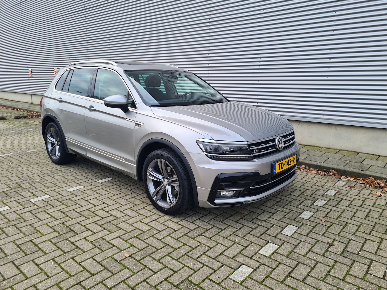 Volkswagen Tiguan - 1.4 TSI 4Motion Highline Business R - AutoWereld.nl