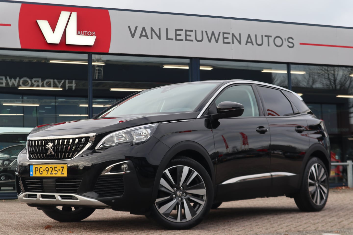 Peugeot 3008 - 1.2 PureTech Blue Lease Premium | Nieuw Binnen! | Camera | Navi | Cruise - AutoWereld.nl