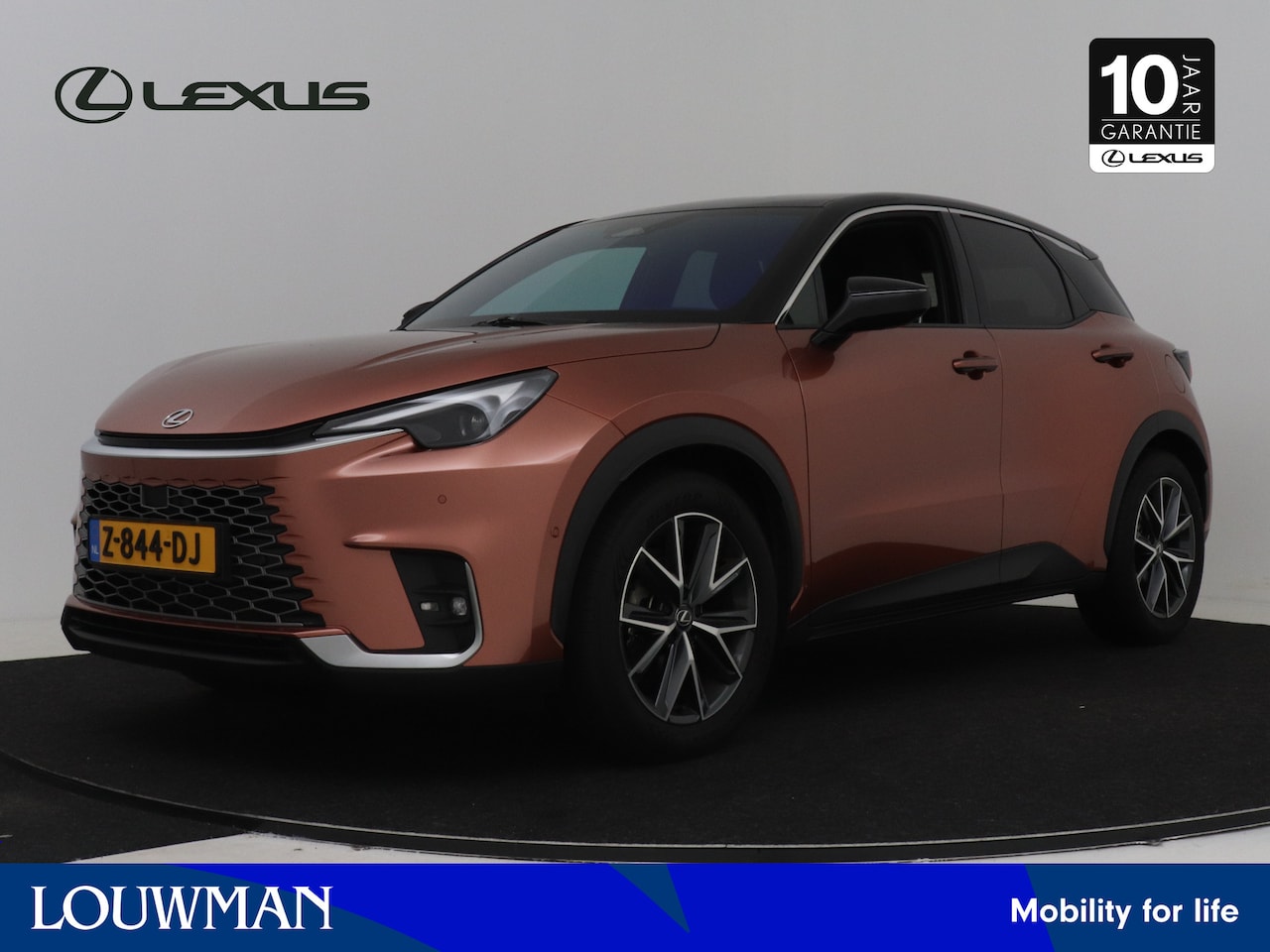 Lexus LBX - Cool - AutoWereld.nl