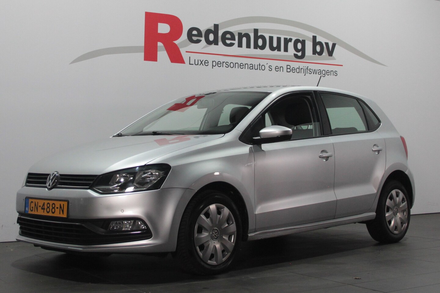 Volkswagen Polo - 1.2 TSI Comfortline - Navi / Bluetooth / PDC - AutoWereld.nl