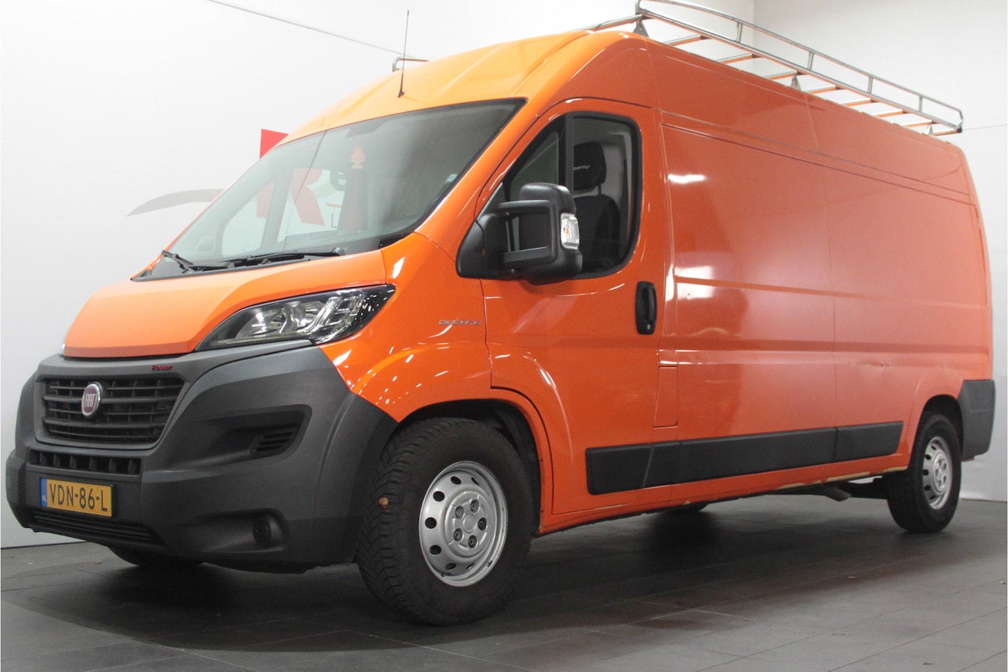 Fiat Ducato - 35H 2.3 MultiJet L3H2 - Airco / Navi / Trekhaak / Bluetooth / Cruise - AutoWereld.nl