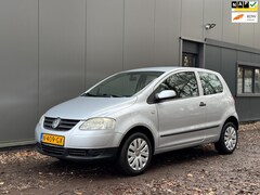 Volkswagen Fox - 1.2 Trendline AIRCO|STUURBEKR|ISOFIX|NWE APK|