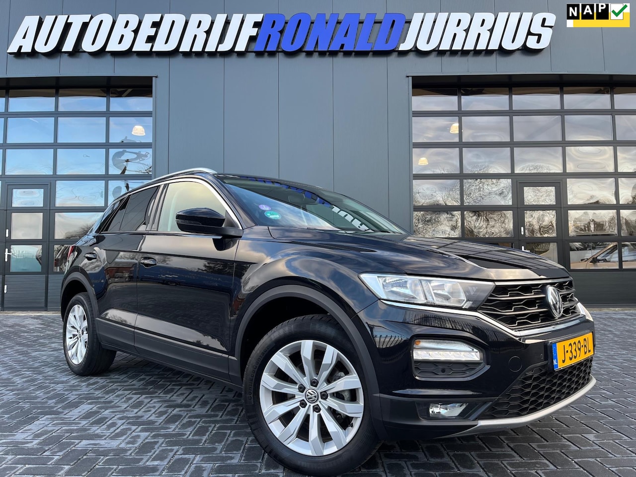 Volkswagen T-Roc - 1.5 TSI Style Business DSG/150Pk/NL.Auto/Elc.Pakket/Adaptive-Cruise/CarPlay/Navigatie/1ste - AutoWereld.nl