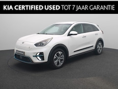 Kia e-Niro - ExecutiveLine 64 kWh | JBL | Dodehoek sensor | Sensoren voor + achter | Clima | Navi | Sto