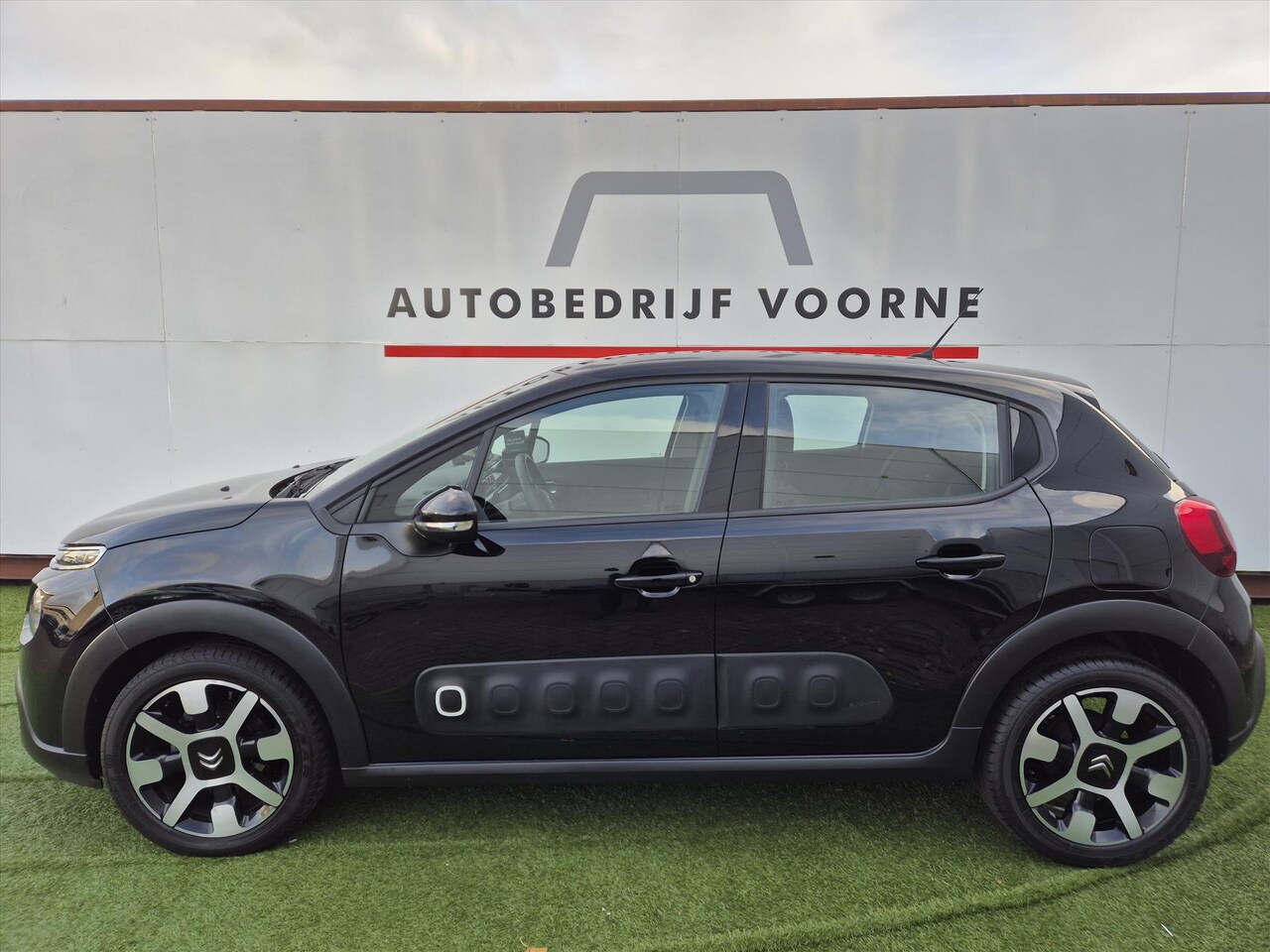 Citroën C3 - 1.2 PureTech 82pk S&amp;S Shine - AutoWereld.nl