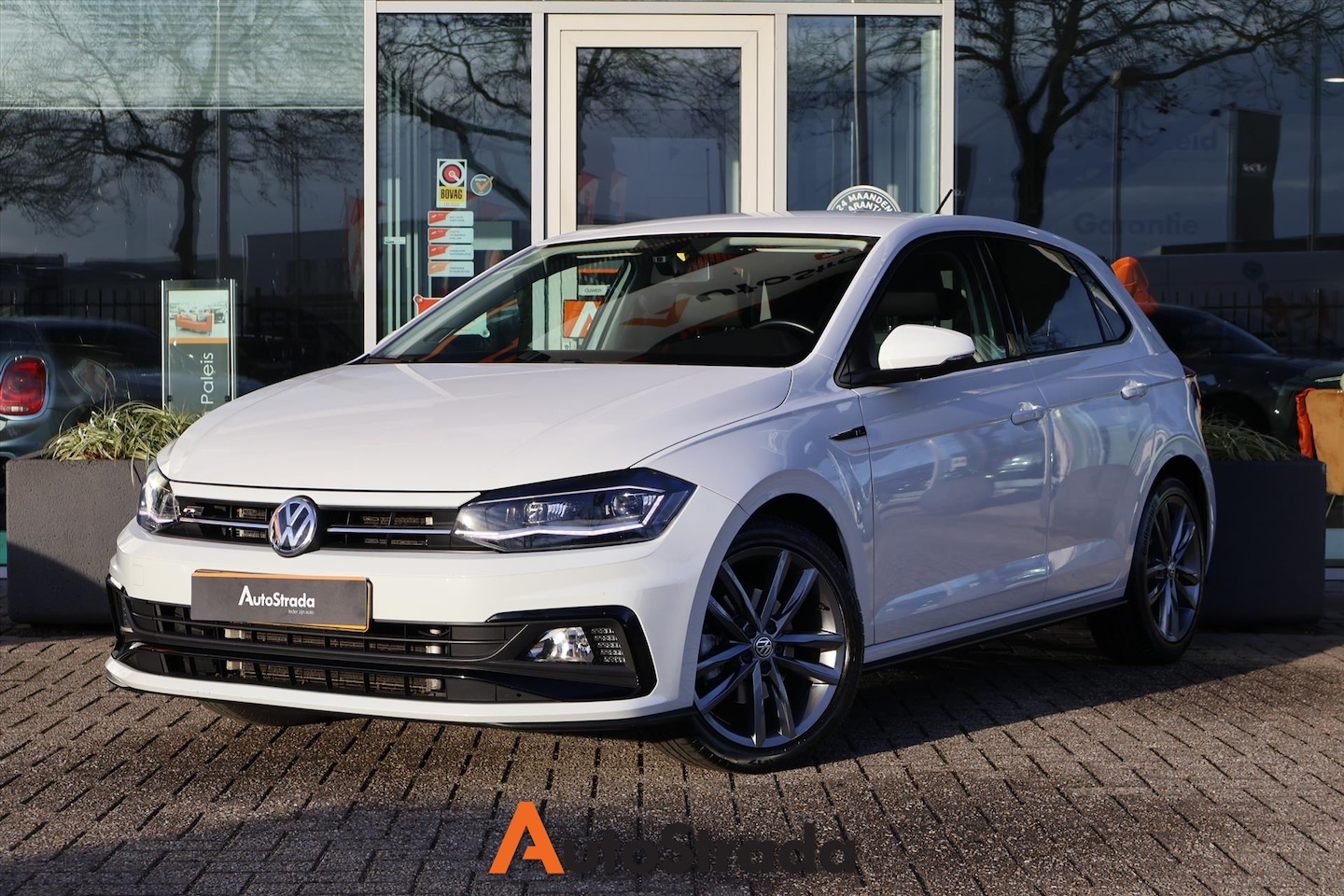 Volkswagen Polo - 1.0 R-Line TSI 115pk | Climate | Adaptive Cruise | LED | 1ste Eigenaar - AutoWereld.nl