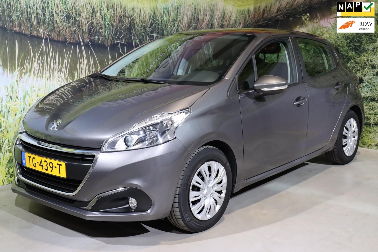 Peugeot 208 - 1.2 PureTech Blue Lion | Airco | Carplay | Cruise - AutoWereld.nl