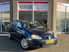 Volkswagen Golf - 1.6 FSI Trendline 5 Drs - Clima - 6 Bak - Cruise