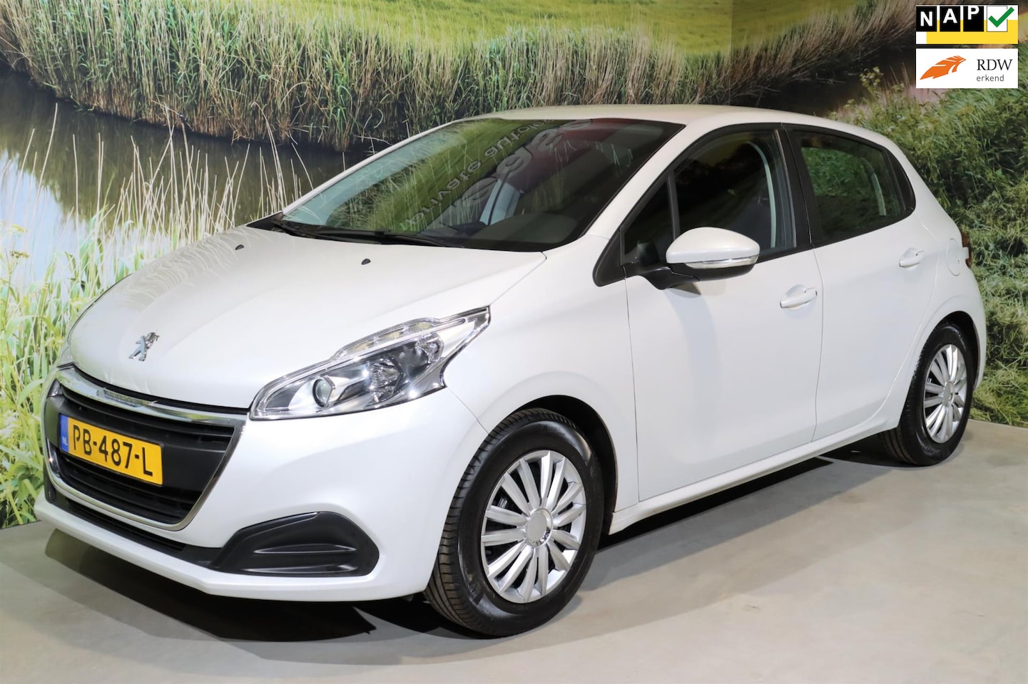 Peugeot 208 - 1.2 PureTech Active | Trekhaak | Carplay | Airco - AutoWereld.nl