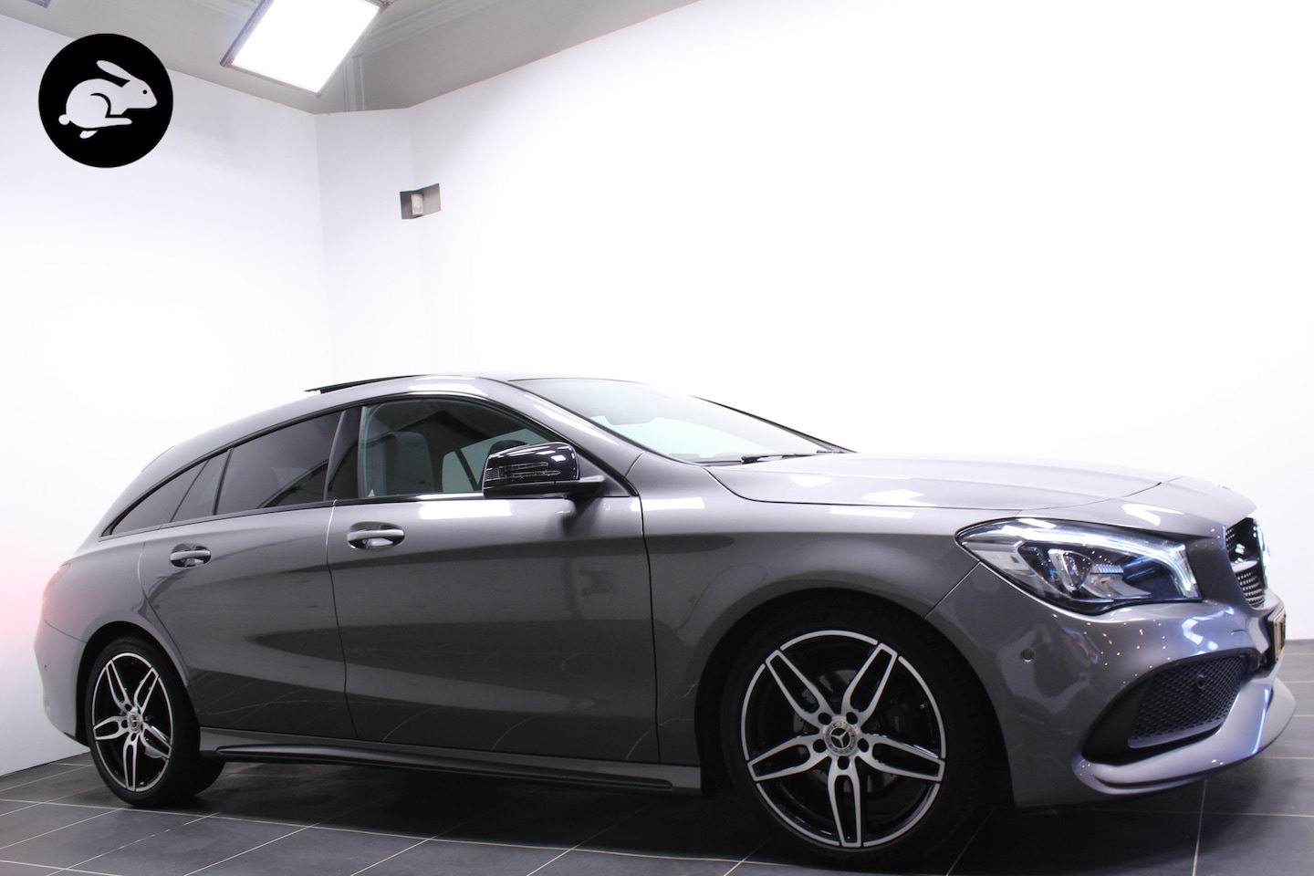 Mercedes-Benz CLA-klasse Shooting Brake - 180 AMG/Pano dak/Camera/Leder - AutoWereld.nl