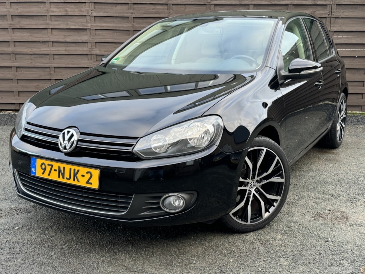 Volkswagen Golf - 1.2 TSI Highline BMT / CLIMA / 18'' / NAP / NL-AUTO - AutoWereld.nl