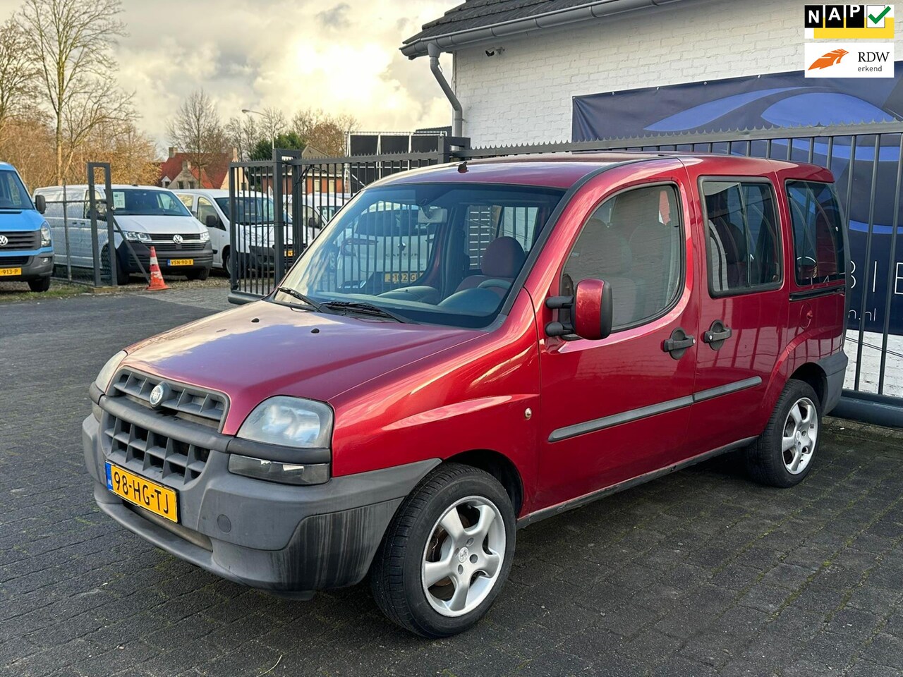 Fiat Doblò - 1.2 SX / SCHUIFDEUR LINKS EN RECHTS / LENDESTEUN - AutoWereld.nl