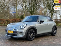 MINI Mini-Electric - Essential | € 2.000, - SUBSIDIE | CarPlay | Camera | NAP | Garantie