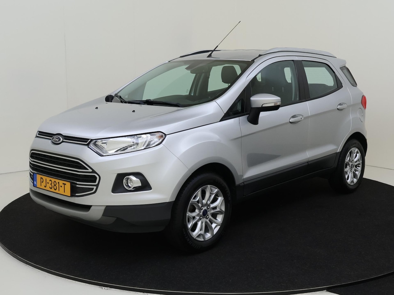 Ford EcoSport - 1.5 Ti-VCT Titanium | Automaat | Navigatie | Climate Control | Parkeersensoren achter - AutoWereld.nl