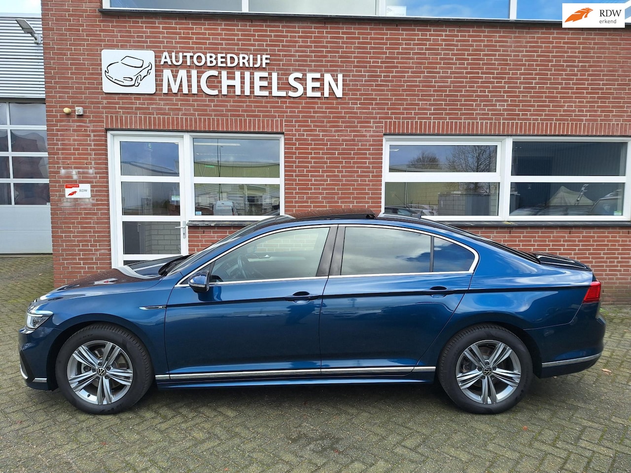 Volkswagen Passat - 1.5 TSI R-Line Business + 1.5 TSI R-Line Business + - AutoWereld.nl