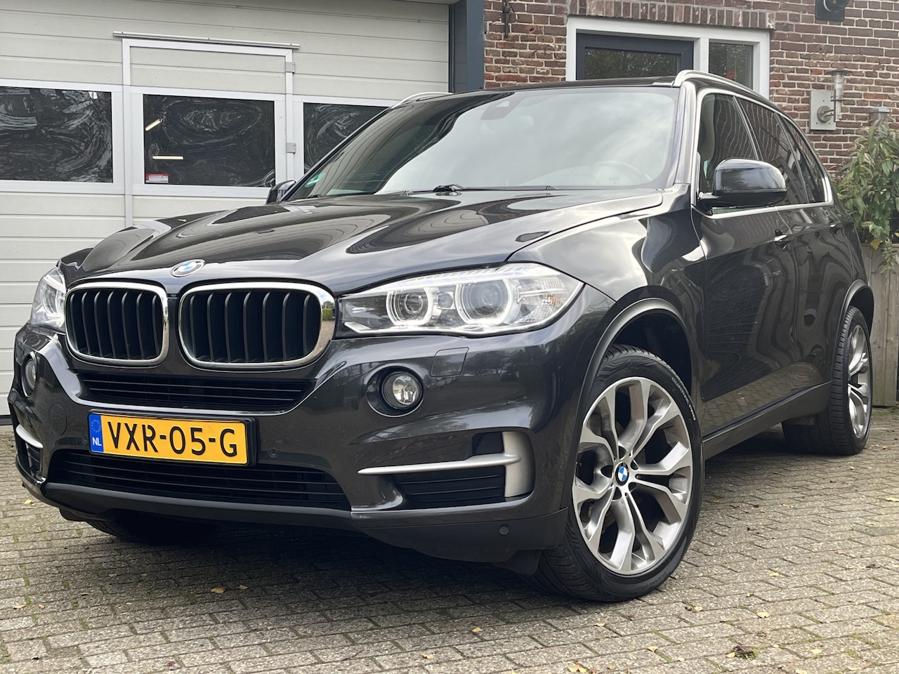 BMW X5 - XDRIVE30D '15 Xenon Pano Grijs Kenteken - AutoWereld.nl