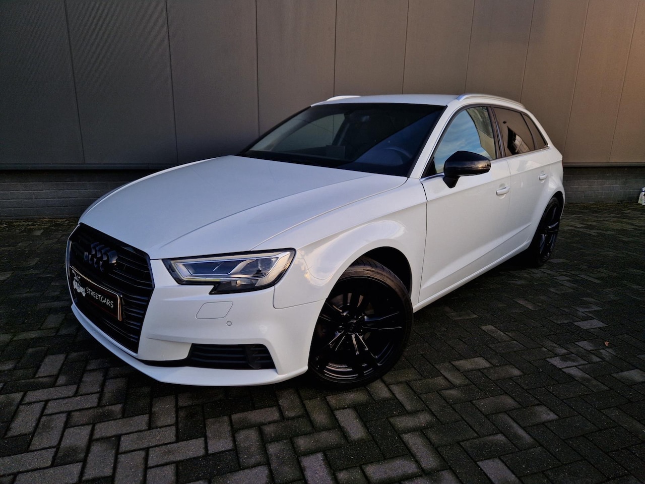 Audi A3 Sportback - 1.4 TFSI CoD Design Pro Line Plus 1.4 TFSI CoD Design Pro Line Plus /Virtual - AutoWereld.nl