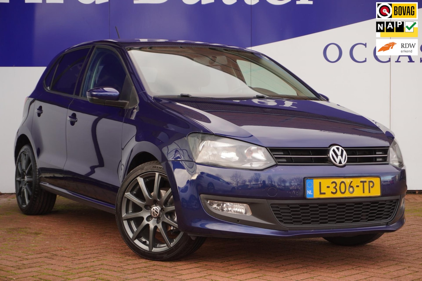 Volkswagen Polo - 1.4-16V Comfortline / Parkeerhulp / Bluetooth / ClimateControl / = DISTRIBUTIERIEM VERVANG - AutoWereld.nl