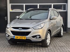 Hyundai ix35 - 2.0i i-Catcher Pano, Stoelverwarming, Keyless, Navi, NAP