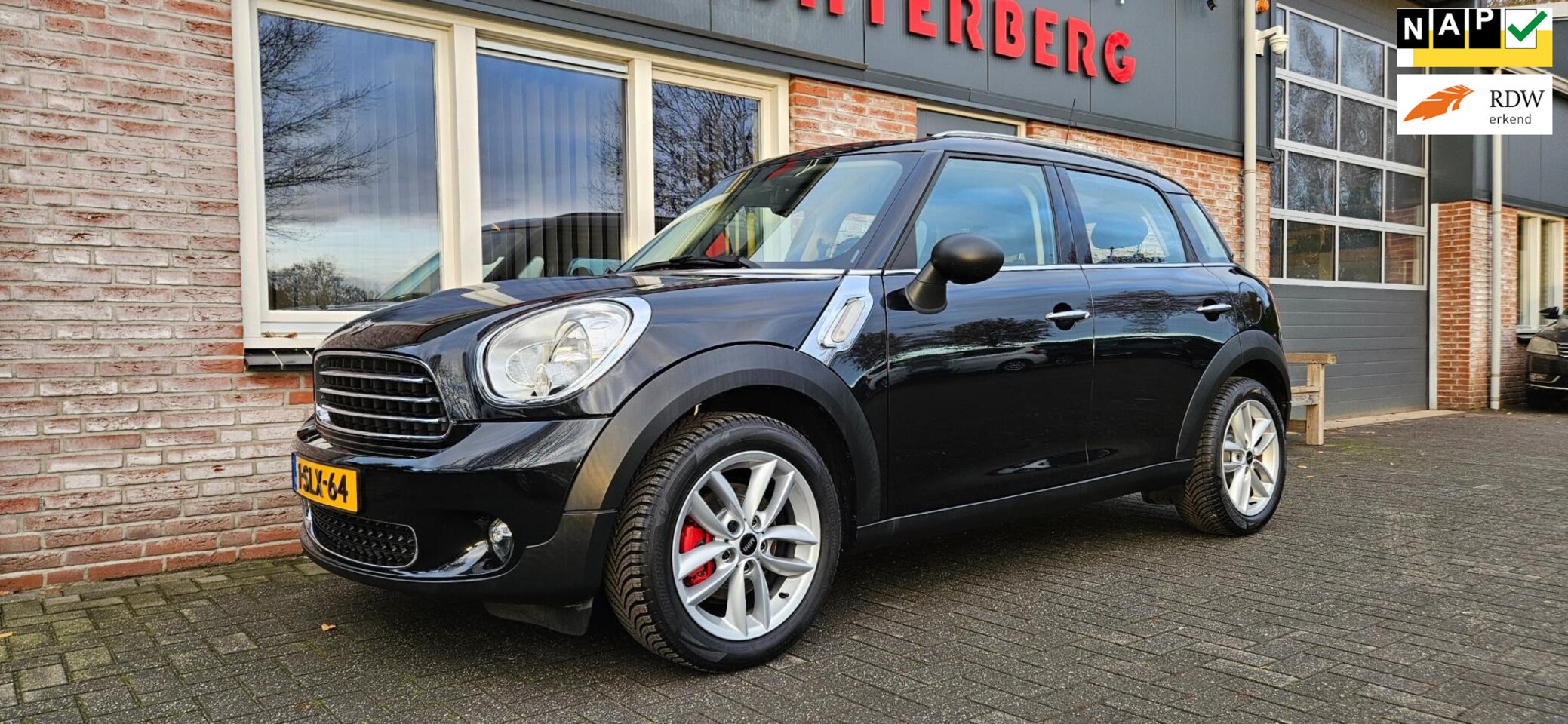 MINI Countryman - Mini 1.6 One Holland Street Airco! Cruise Control! Navigatie! Nette Auto! PDC! NAP! - AutoWereld.nl