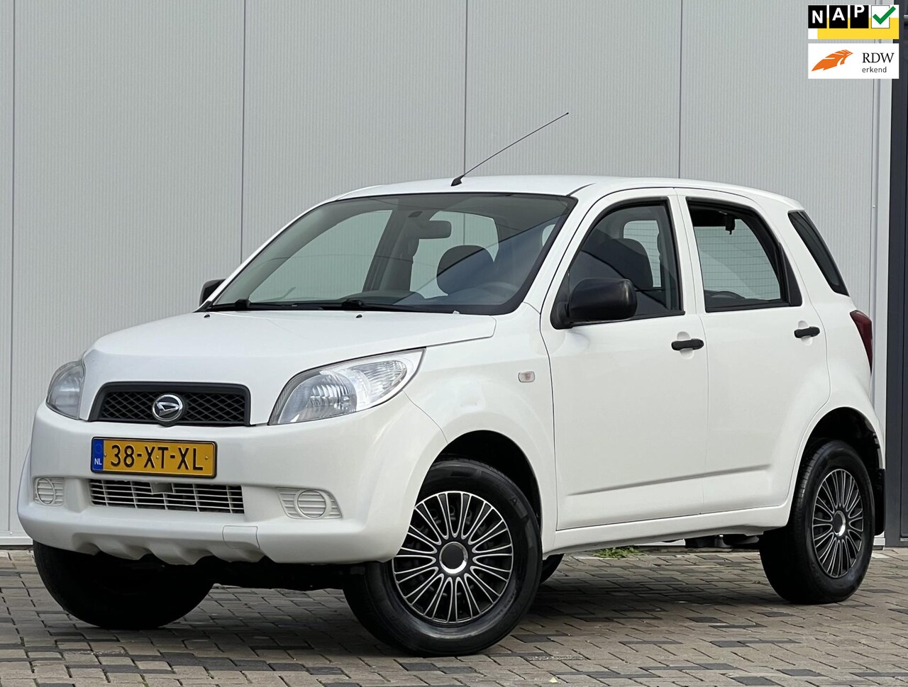 Daihatsu Terios - 1.5-16v 4WD Adventure AIRCO IN NIEUWSTAAT NAP KILOMETERS - AutoWereld.nl