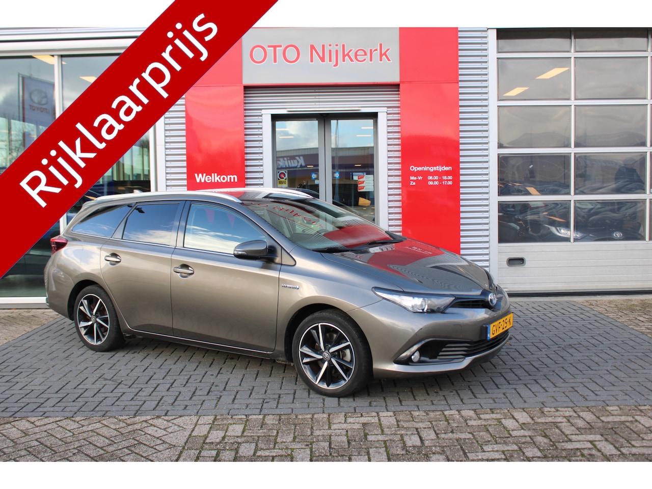 Toyota Auris - 1.8 Hybrid Dynamic Limited - AutoWereld.nl