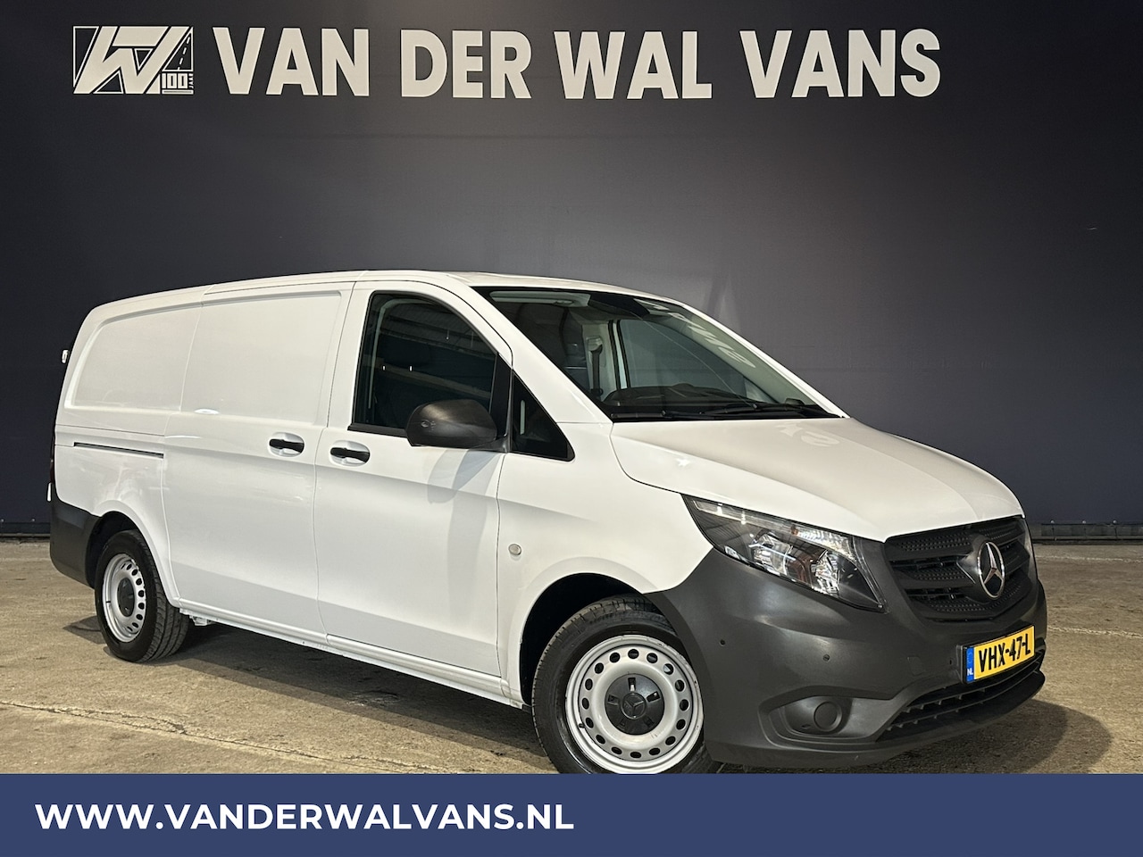 Mercedes-Benz Vito - 116 CDI 164pk L2H1 Euro6 Airco | Camera | Navigatie | Trekhaak | Apple Carplay Android Aut - AutoWereld.nl