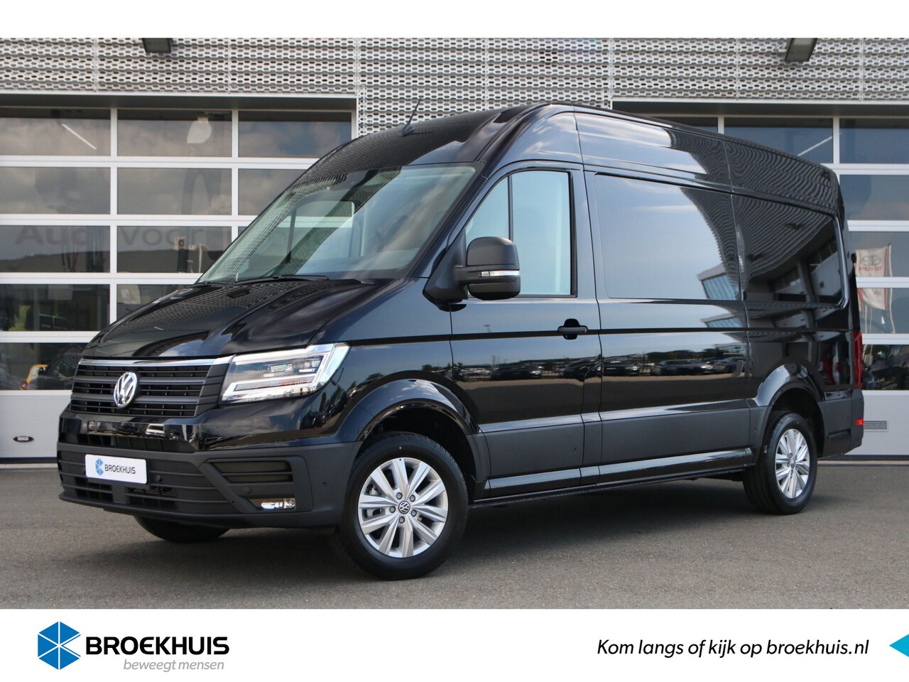 Volkswagen Crafter - | 177 pk Aut. | Exclusive Edition | Led | Navigatie | Adaptive Cruise | Complete betimmeri - AutoWereld.nl