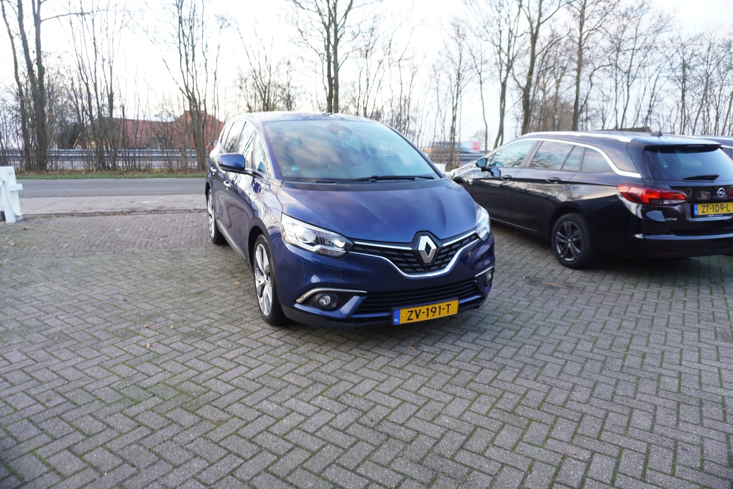 Renault Grand Scénic - 1.3 TCe Intens 7p. CLIMA CRUISE NAVI - AutoWereld.nl