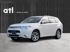 Mitsubishi Outlander - 2.0 PHEV Instyle 4WD, Leer, Xenon, Cruise, Elektrisch schuif-/kanteldak, Navi, Trekhaak, C